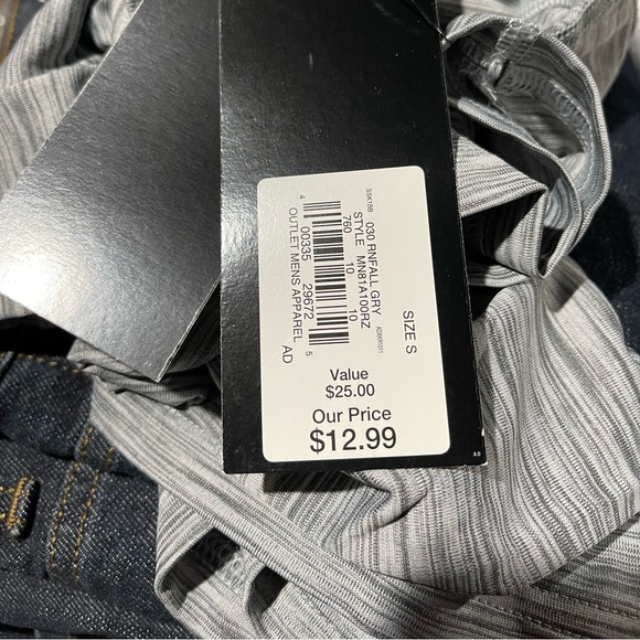 NWT Men’s Size Small Fila Short Sleeve Quick Dry Logo Print Tee In Rainfall Grey - Picture 5 of 9